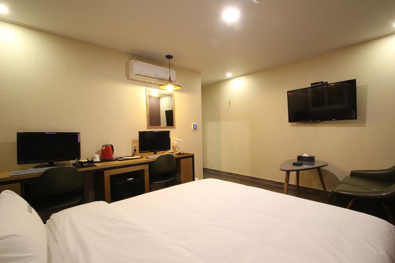 Hotel Play ポハン エクステリア 写真